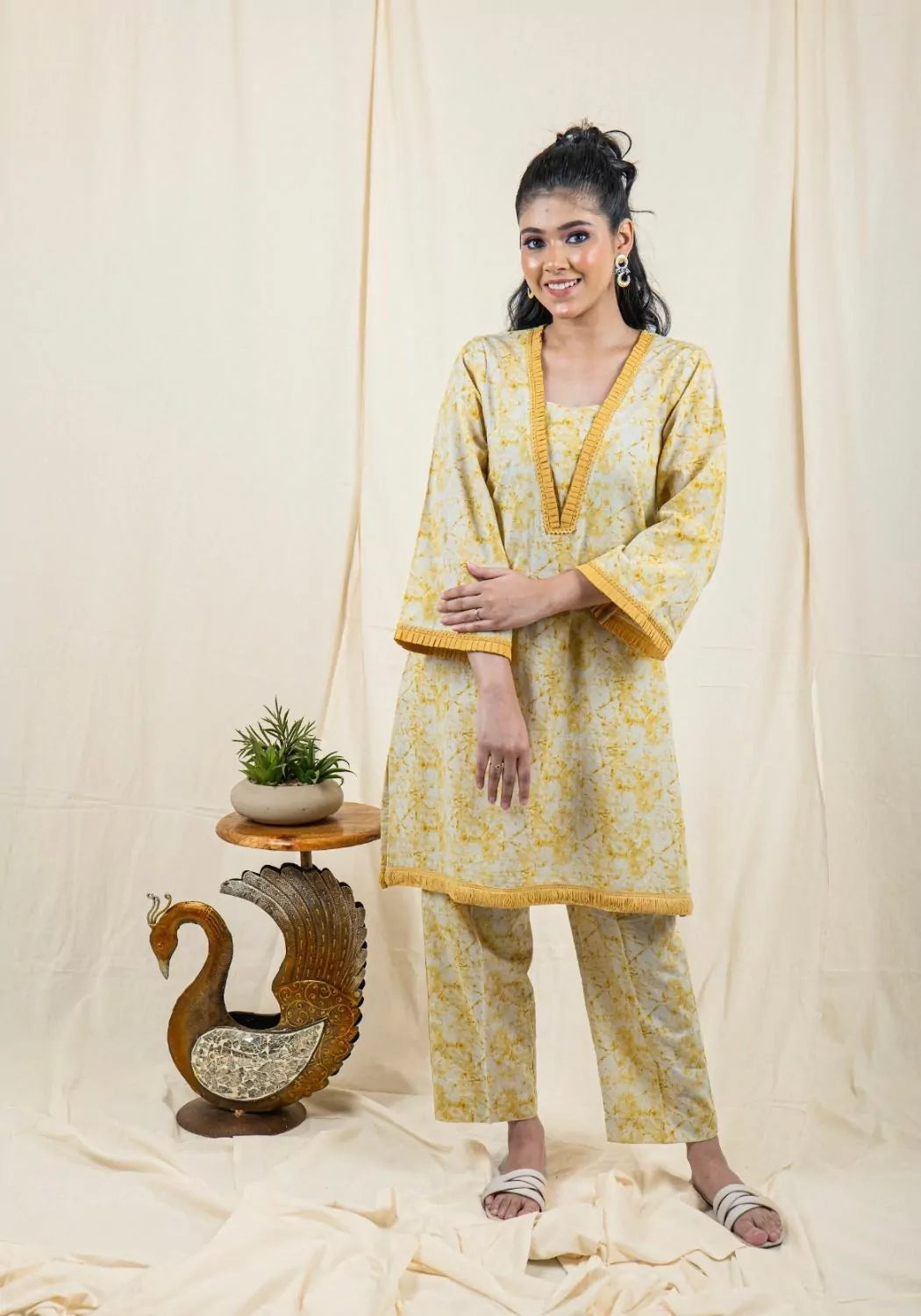 Lemonade yellow tie-dye kurta set