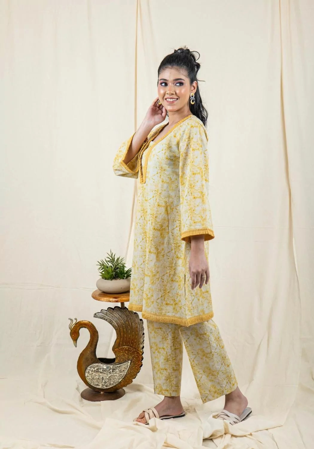 Lemonade yellow tie-dye kurta set