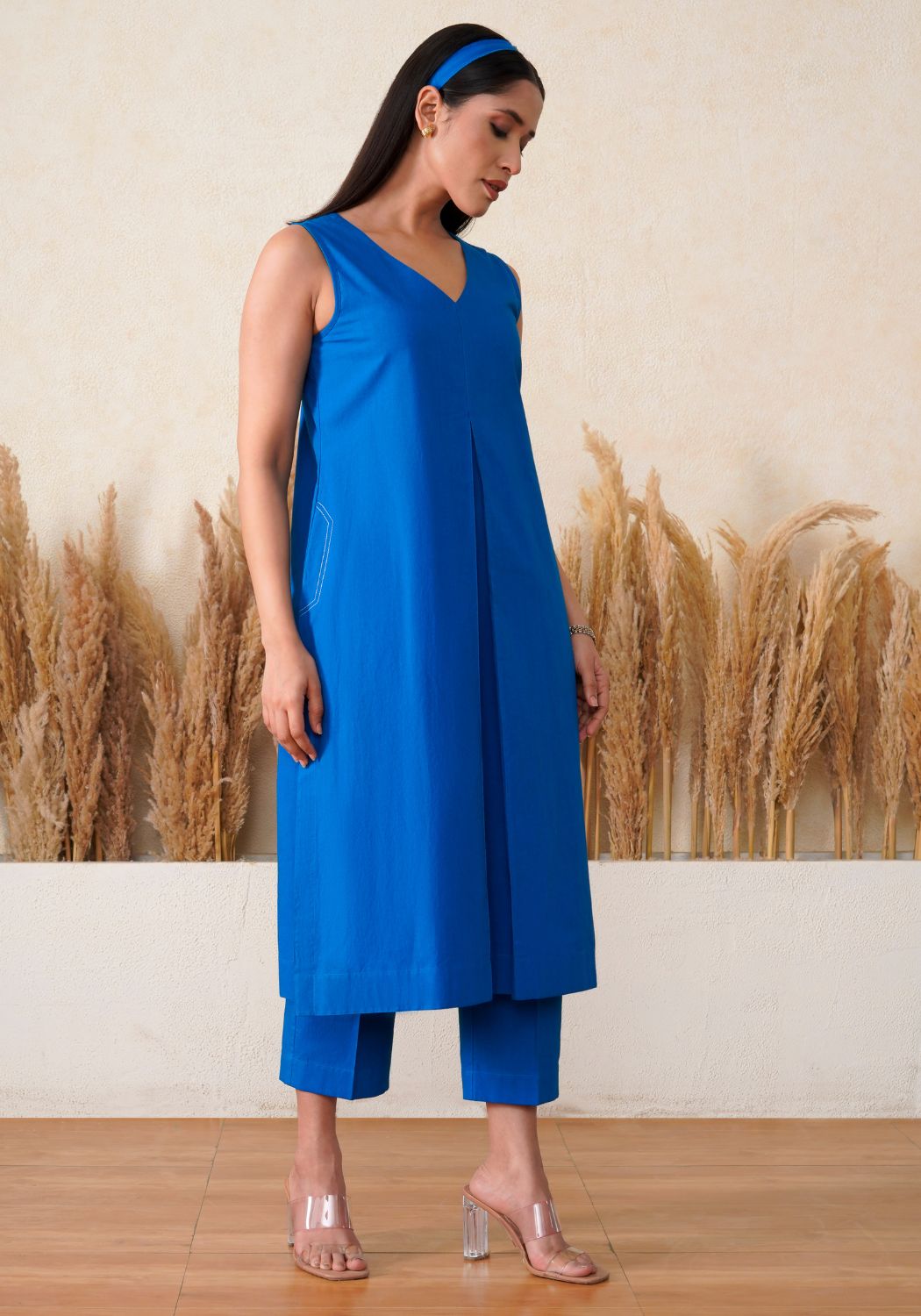 Electric Blue Sleeveless Kurta Pant Set